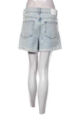 Dámské kraťasy  H&M, Velikost M, Barva Stříbrná, Cena  309,00 Kč