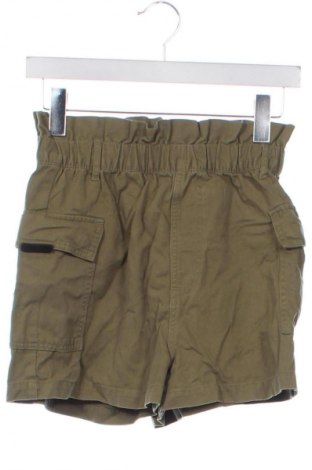Pantaloni scurți de femei H&M Divided, Mărime S, Culoare Verde, Preț 64,99 Lei