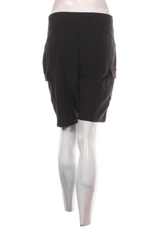 Pantaloni scurți de femei Maze, Mărime XL, Culoare Negru, Preț 163,99 Lei