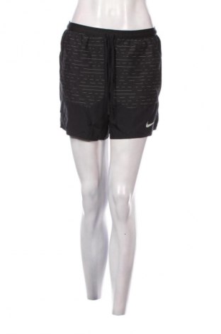 Damskie szorty Nike, Rozmiar S, Kolor Kolorowy, Cena 111,99 zł