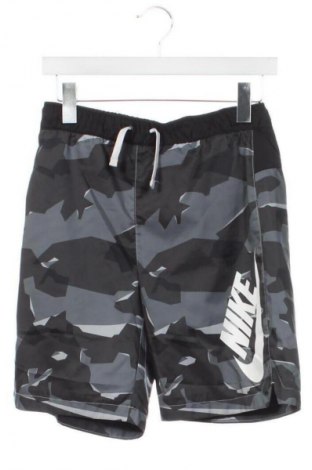Damen Shorts Nike, Größe M, Farbe Mehrfarbig, Preis 23,99 €