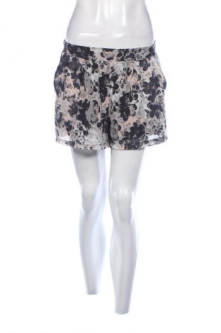 Damskie szorty ONLY, Rozmiar M, Kolor Kolorowy, Cena 56,99 zł