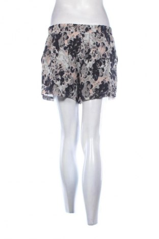 Damskie szorty ONLY, Rozmiar M, Kolor Kolorowy, Cena 56,99 zł