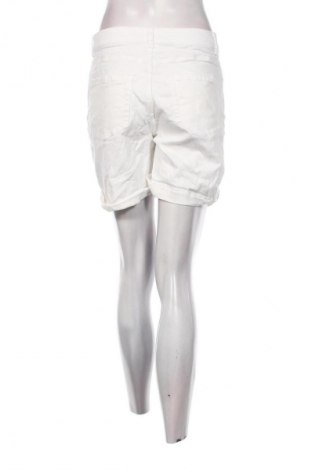 Pantaloni scurți de femei Page One, Mărime M, Culoare Alb, Preț 64,99 Lei