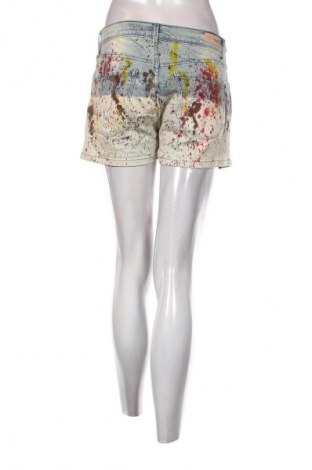 Dámské kraťasy  Pepe Jeans, Velikost M, Barva Vícebarevné, Cena  779,00 Kč