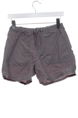 Dámské kraťasy  Pull&Bear, Velikost XS, Barva Šedá, Cena  309,00 Kč