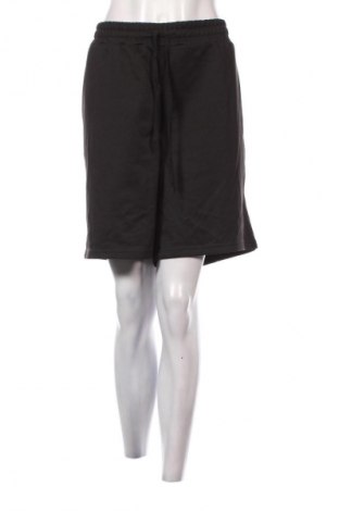 Dámske kraťasy  SHEIN, Veľkosť 4XL, Farba Čierna, Cena  11,95 €
