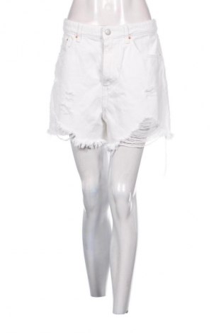 Pantaloni scurți de femei Sinsay, Mărime L, Culoare Alb, Preț 82,92 Lei