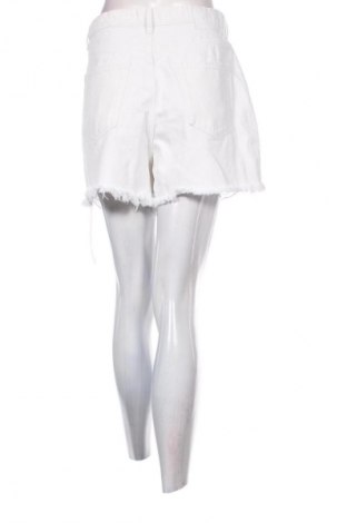 Pantaloni scurți de femei Sinsay, Mărime L, Culoare Alb, Preț 82,92 Lei