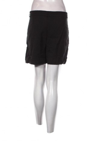 Damen Shorts Stradivarius, Größe L, Farbe Schwarz, Preis 13,99 €