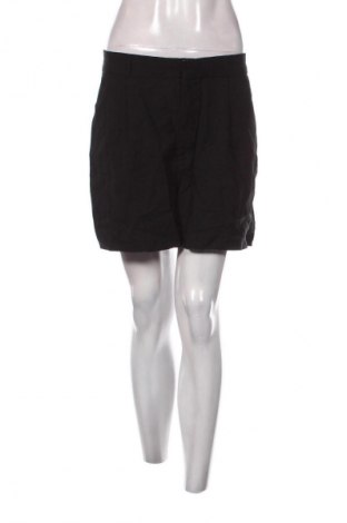 Damen Shorts Stradivarius, Größe L, Farbe Schwarz, Preis 13,99 €