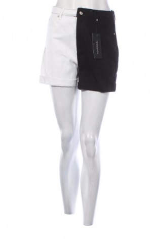 Damen Shorts Trendyol, Größe M, Farbe Mehrfarbig, Preis € 39,39