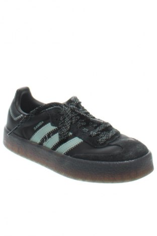 Дамски обувки Adidas, Размер 38, Цвят Многоцветен, Цена 89,99 лв.