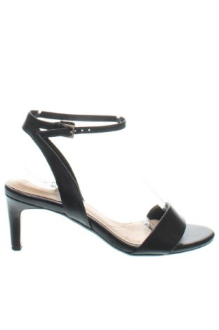 Dámske topánky  Clarks, Veľkosť 39, Farba Čierna, Cena  45,52 €