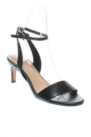 Dámske topánky  Clarks, Veľkosť 39, Farba Čierna, Cena  45,52 €