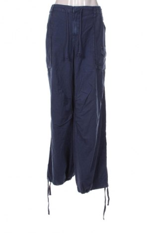 Dámske nohavice Bershka, Veľkosť L, Farba Modrá, Cena  26,95 €