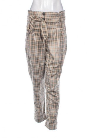 Damenhose Bershka, Größe M, Farbe Mehrfarbig, Preis 14,83 €
