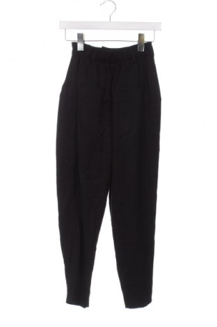 Damskie spodnie Bershka, Rozmiar XXS, Kolor Czarny, Cena 50,99 zł