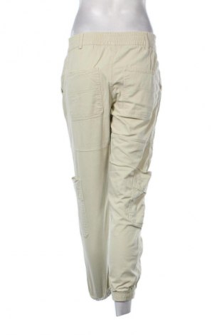 Damenhose Bershka, Größe S, Farbe Beige, Preis 15,15 €