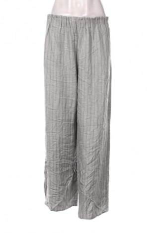 Damenhose Bershka, Größe M, Farbe Mehrfarbig, Preis 20,99 €