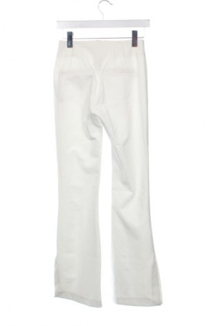 Damenhose Bershka, Größe XS, Farbe Weiß, Preis € 32,40