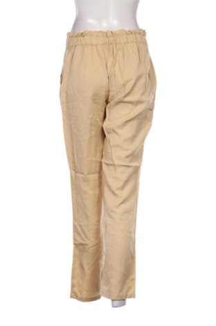 Damenhose Mamalicious, Größe M, Farbe Ecru, Preis 53,99 €