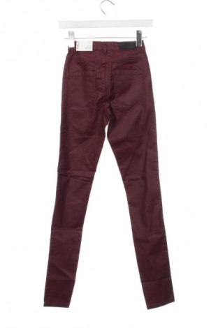 Pantaloni de femei ONLY, Mărime XXS, Culoare Roșu, Preț 210,99 Lei