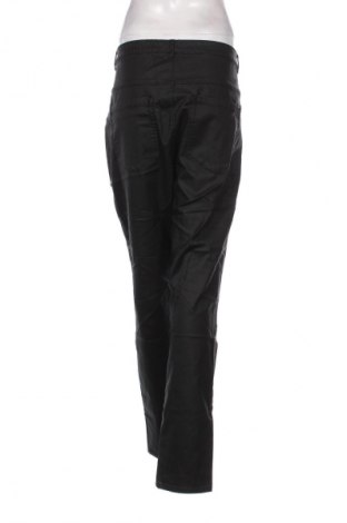 Damskie spodnie ONLY Carmakoma, Rozmiar 3XL, Kolor Czarny, Cena 62,92 zł