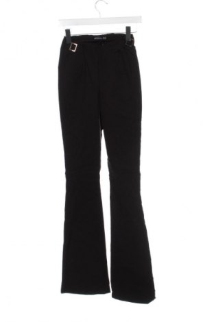 Damenhose Pretty Little Thing, Größe XS, Farbe Schwarz, Preis 31,99 €