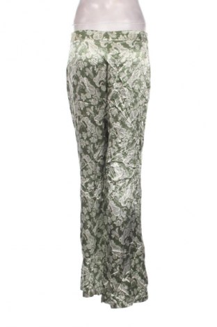 Damenhose Stradivarius, Größe M, Farbe Mehrfarbig, Preis 20,99 €