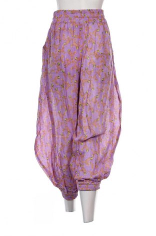 Damskie spodnie YVONNE S., Rozmiar M, Kolor Kolorowy, Cena 2 119,99 zł