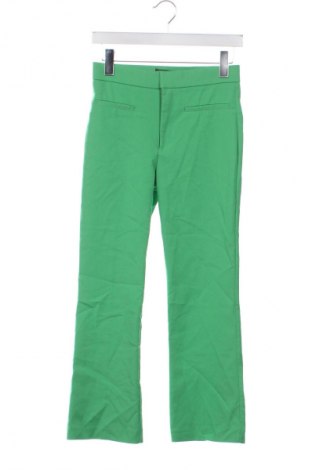 Pantaloni de femei Zara, Mărime XS, Culoare Verde, Preț 91,99 Lei