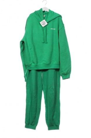 Dámská sportovní souprava. H&M Divided, Velikost XS, Barva Zelená, Cena  861,00 Kč