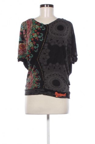 Női top Desigual, Méret M, Szín Sokszínű, Ár 8 059 Ft