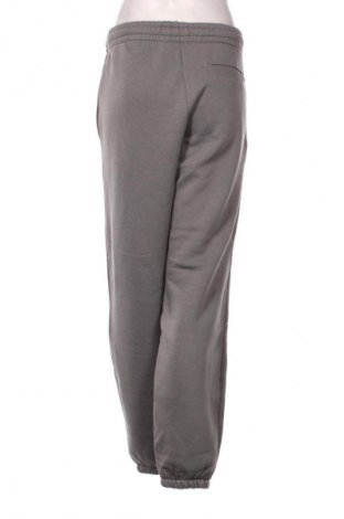 Pantaloni trening de femei Review, Mărime L, Culoare Gri, Preț 261,99 Lei