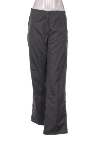 Dámske tepláky Umbro, Veľkosť XL, Farba Sivá, Cena  19,95 €