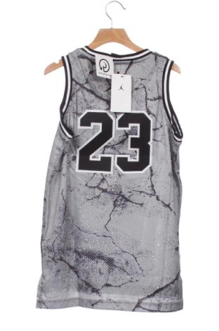 Детска тениска Air Jordan Nike, Размер 8-9y/ 134-140 см, Цвят Многоцветен, Цена 58,99 лв.