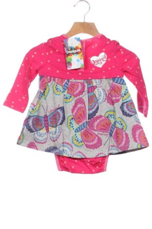 Salopetă pentru copii. Desigual, Mărime 6-9m/ 68-74 cm, Culoare Multicolor, Preț 158,99 Lei