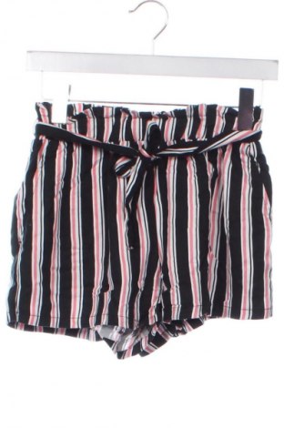 Kinder Shorts C&A, Größe 15-18y/ 170-176 cm, Farbe Mehrfarbig, Preis € 9,99