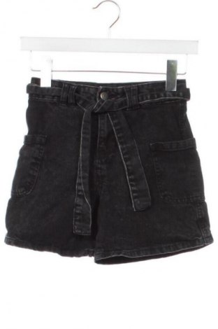 Dětské krátké kalhoty  Y.F.K., Velikost 6-7y/ 122-128 cm, Barva Černá, Cena  89,00 Kč