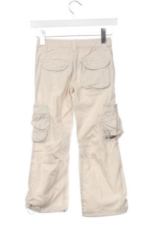 Παιδικό παντελόνι Unbranded, Μέγεθος 5-6y/ 116-122 εκ., Χρώμα Εκρού, Τιμή 16,51 €