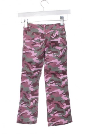Παιδικό παντελόνι Unbranded, Μέγεθος 6-7y/ 122-128 εκ., Χρώμα Πολύχρωμο, Τιμή 17,39 €