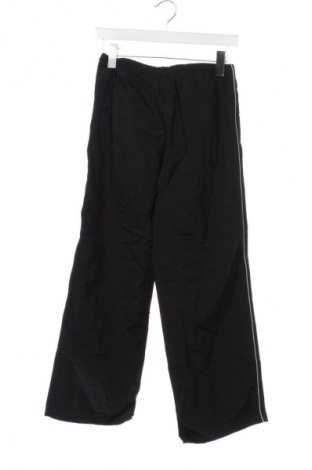 Dětské tepláky Bershka, Velikost 10-11y/ 146-152 cm, Barva Černá, Cena  169,00 Kč