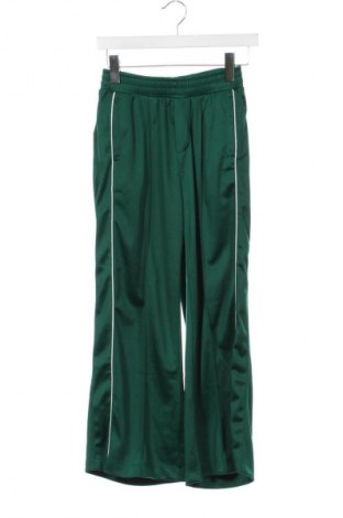 Dětské tepláky Bershka, Velikost 10-11y/ 146-152 cm, Barva Zelená, Cena  169,00 Kč