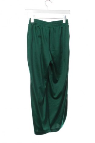 Dětské tepláky Bershka, Velikost 10-11y/ 146-152 cm, Barva Zelená, Cena  169,00 Kč