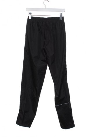 Dětské tepláky Umbro, Velikost 12-13y/ 158-164 cm, Barva Černá, Cena  342,00 Kč