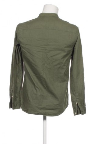 Мъжка риза Bershka, Размер M, Цвят Зелен, Цена 15,99 лв.
