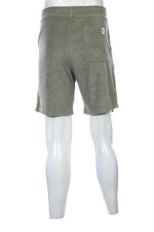 Pantaloni scurți de bărbați McNeal, Mărime L, Culoare Verde, Preț 169,99 Lei