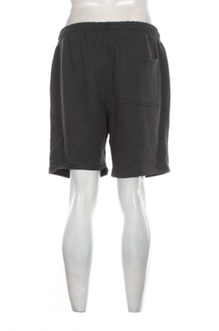Męskie szorty Multiply Apparel, Rozmiar M, Kolor Szary, Cena 169,99 zł