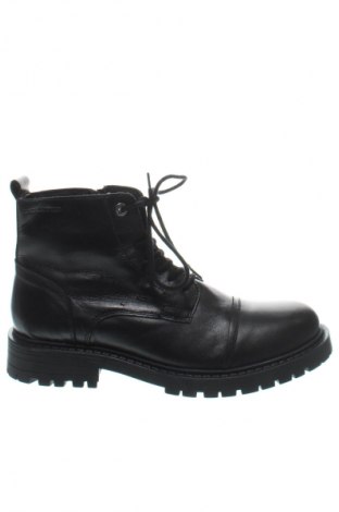 Férfi cipők
 Jack & Jones, Méret 45, Szín Fekete, Ár 44 399 Ft